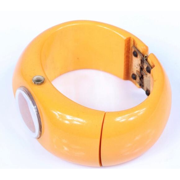Vintage Butterscotch Royal Dynasty Bakelite Clamper Cuff Bracelet Watch - Picture 3 of 4
